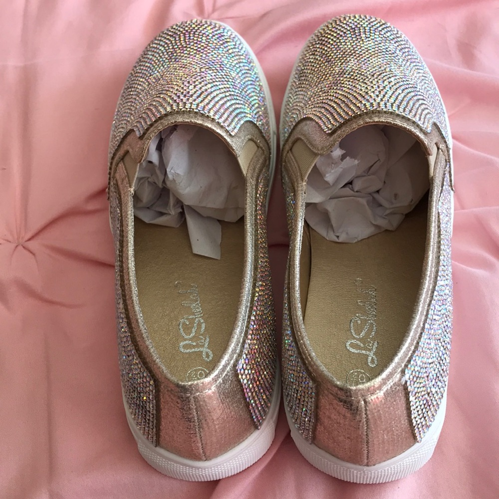 Slip-On Shoes - Picture 3 of 6
